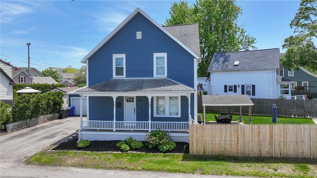 34 Shore Road, East Providence, RI 02915
