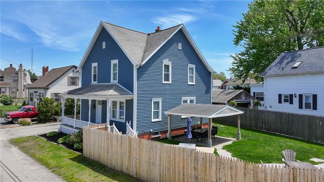 34 Shore Road, East Providence, RI 02915