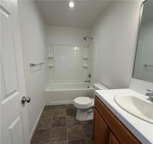 385 Ostrander, Merced, CA 95341