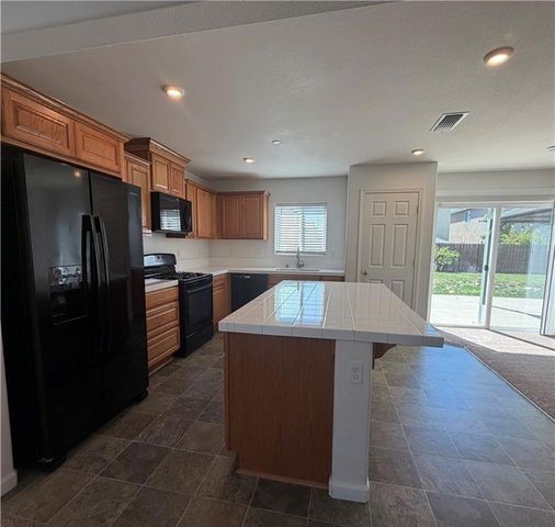 385 Ostrander, Merced, CA 95341