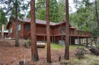 8041 Chilnualna Falls, Wawona, CA 95389