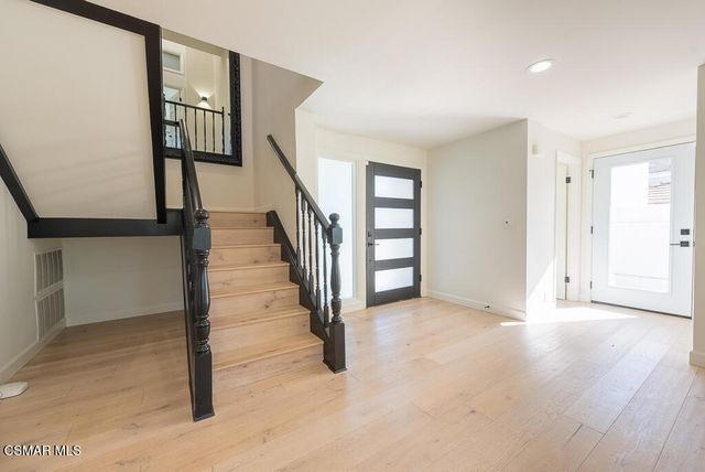 1725 Royal Saint George Drive, Westlake Village, CA 91362