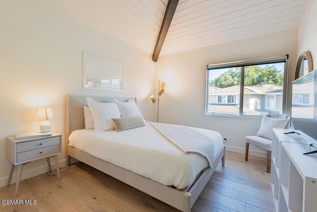 1725 Royal Saint George Drive, Westlake Village, CA 91362