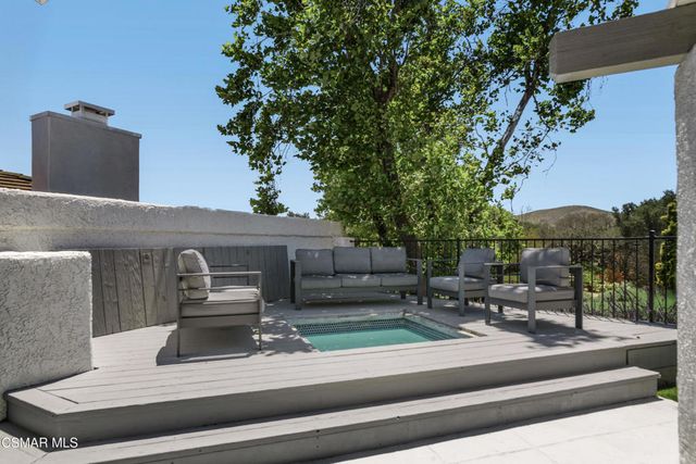 1725 Royal Saint George Drive, Westlake Village, CA 91362