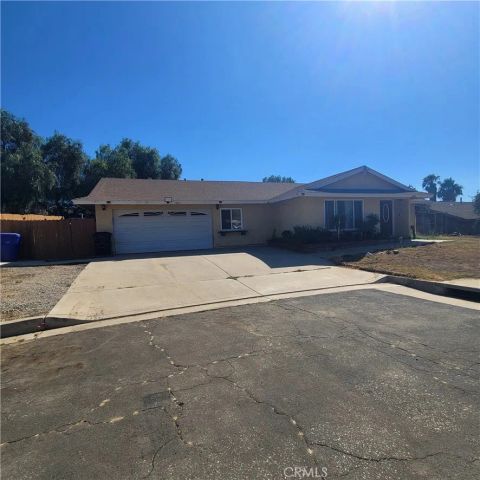 7600 Live Oak Dr, Jurupa Valley, CA 92509