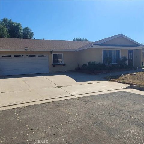 7600 Live Oak Dr, Jurupa Valley, CA 92509