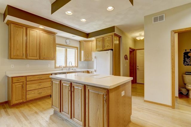 2754 Star Crest Trail, Sun Prairie, WI 53590