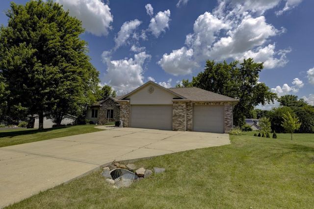 2754 Star Crest Trail, Sun Prairie, WI 53590
