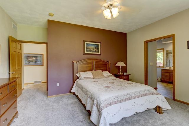2754 Star Crest Trail, Sun Prairie, WI 53590