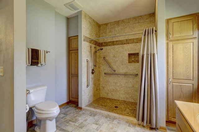 2754 Star Crest Trail, Sun Prairie, WI 53590