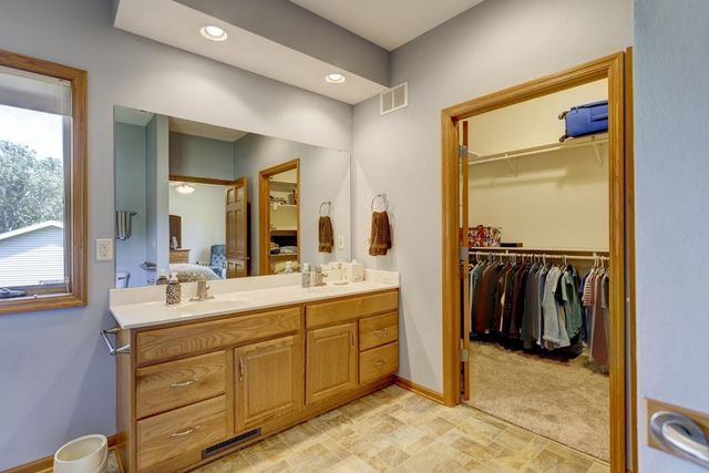 2754 Star Crest Trail, Sun Prairie, WI 53590