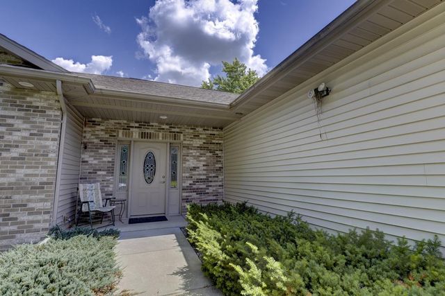 2754 Star Crest Trail, Sun Prairie, WI 53590