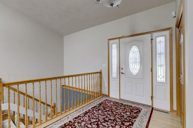 2754 Star Crest Trail, Sun Prairie, WI 53590