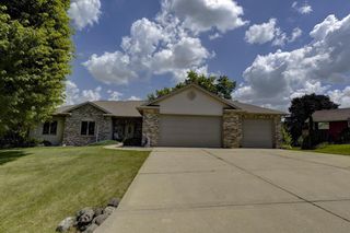 2754 Star Crest Trail, Sun Prairie, WI 53590