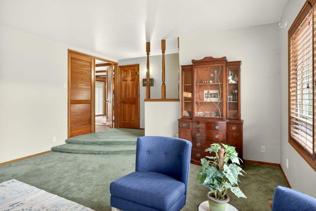 704 NW Sandy Drive, Grants Pass, OR 97526