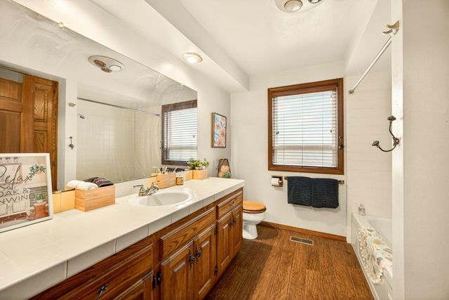 704 NW Sandy Drive, Grants Pass, OR 97526