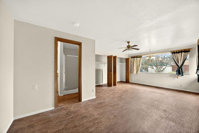 704 NW Sandy Drive, Grants Pass, OR 97526