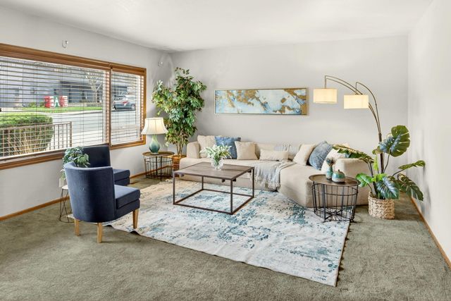 704 NW Sandy Drive, Grants Pass, OR 97526