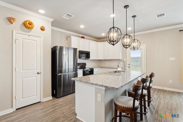 8206 Dominik Drive, Temple, TX 76502
