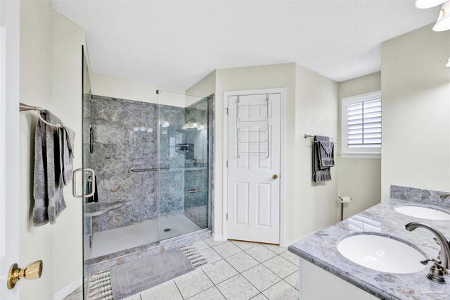 9074 Caribbean Dr, Pensacola, FL 32506