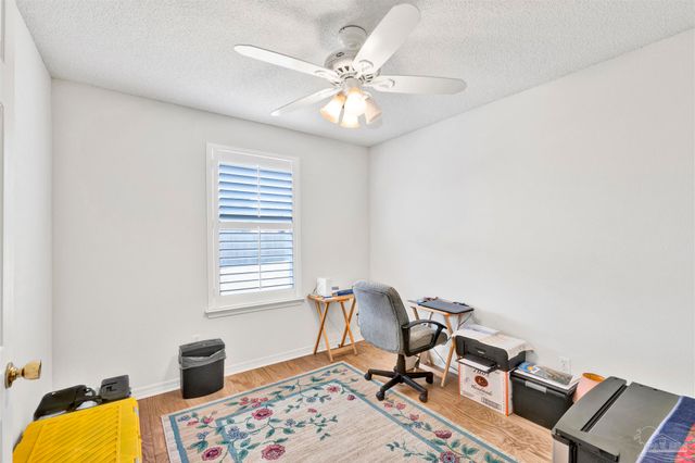 9074 Caribbean Dr, Pensacola, FL 32506