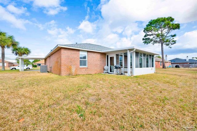 9074 Caribbean Dr, Pensacola, FL 32506