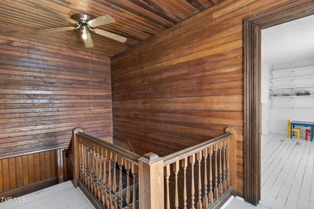 15439 Prices Bridge Road, Glade Spring, VA 24340