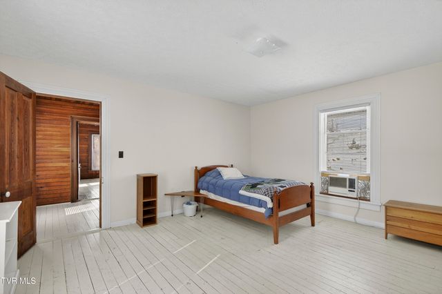 15439 Prices Bridge Road, Glade Spring, VA 24340