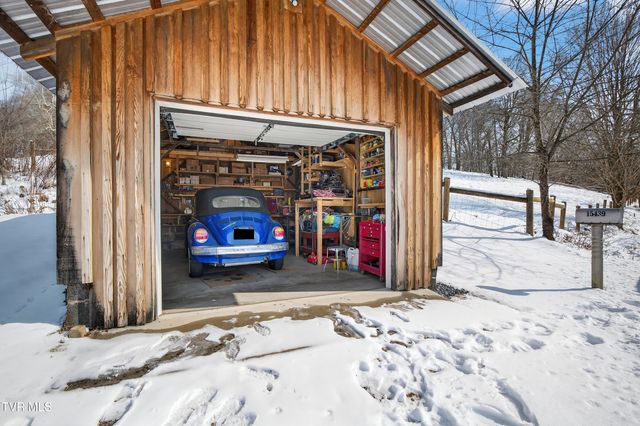 15439 Prices Bridge Road, Glade Spring, VA 24340