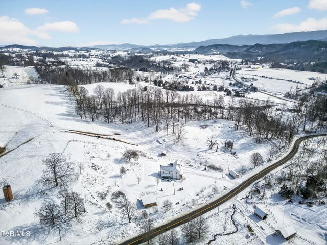 15439 Prices Bridge Road, Glade Spring, VA 24340