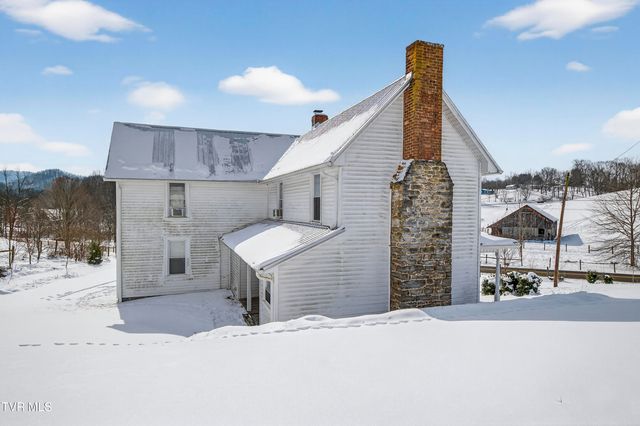 15439 Prices Bridge Road, Glade Spring, VA 24340