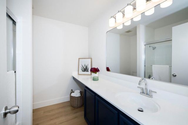 561 Thain Way, Palo Alto, CA 94306