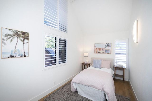 561 Thain Way, Palo Alto, CA 94306