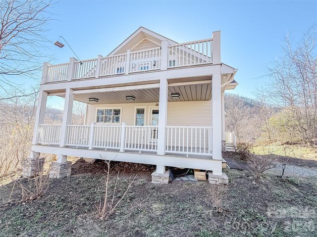 11 Lila Lane, Clyde, NC 28721