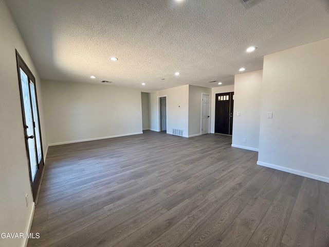 7871 Eucalyptus Avenue, California City, CA 93505