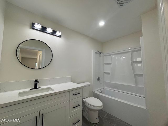 7871 Eucalyptus Avenue, California City, CA 93505