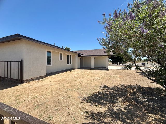 7871 Eucalyptus Avenue, California City, CA 93505