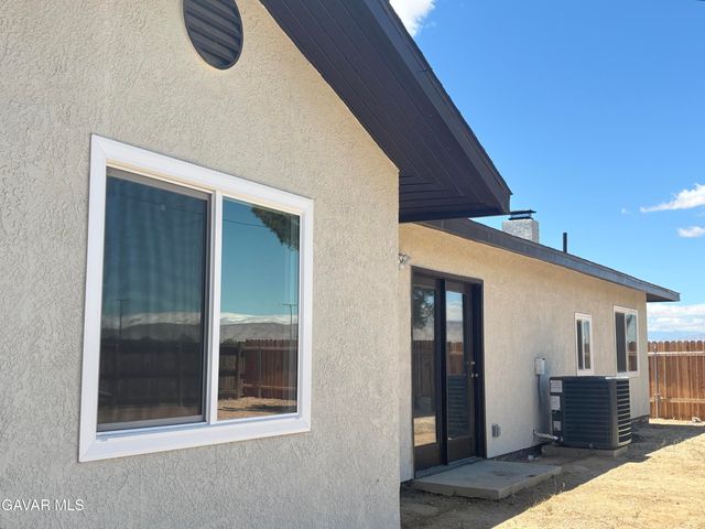 7871 Eucalyptus Avenue, California City, CA 93505