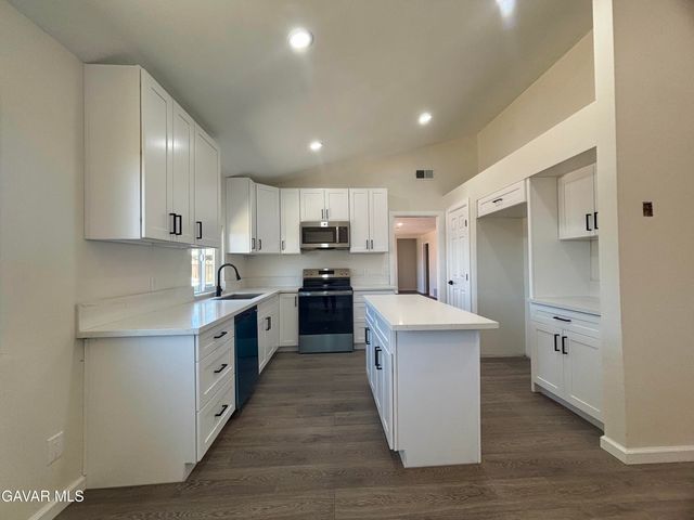 7871 Eucalyptus Avenue, California City, CA 93505