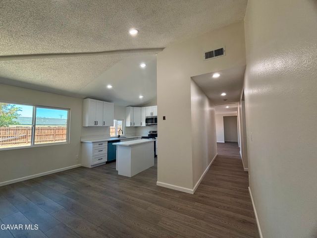 7871 Eucalyptus Avenue, California City, CA 93505