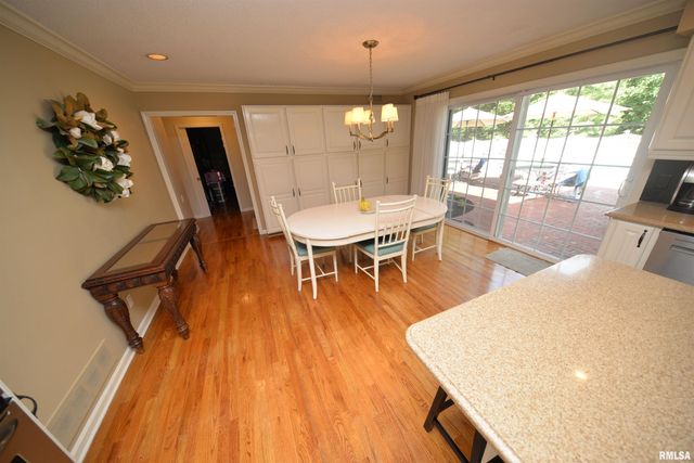 616 SEVILLE Drive, Mt Vernon, IL 62864