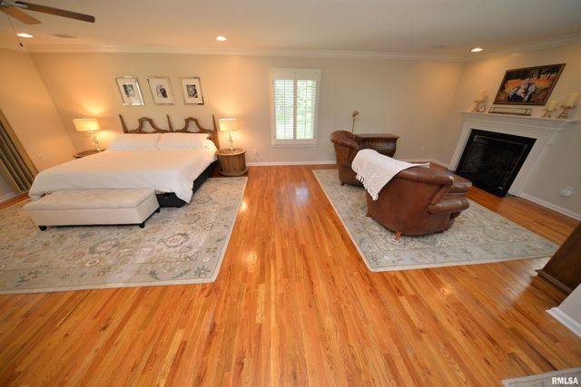 616 SEVILLE Drive, Mt Vernon, IL 62864