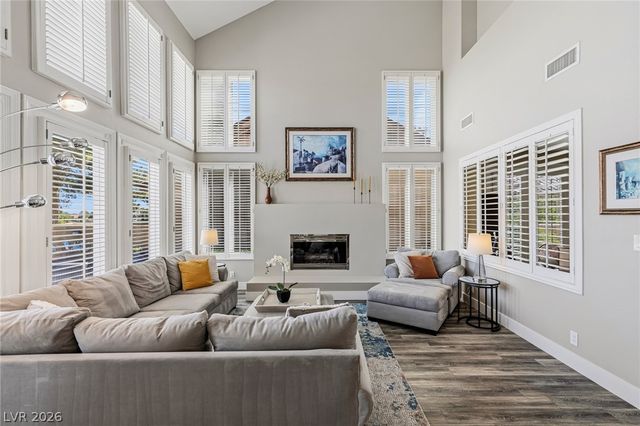 8060 Castle Pines Avenue, Las Vegas, NV 89113