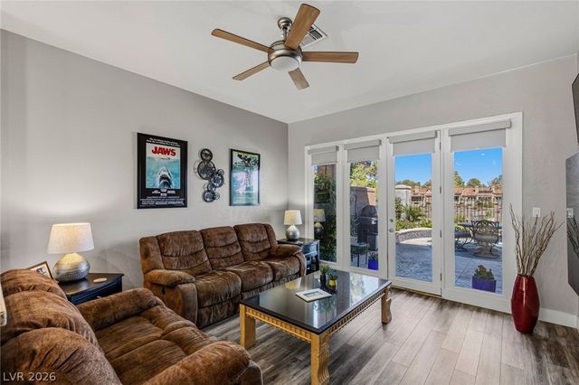 8060 Castle Pines Avenue, Las Vegas, NV 89113