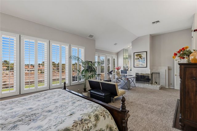 8060 Castle Pines Avenue, Las Vegas, NV 89113