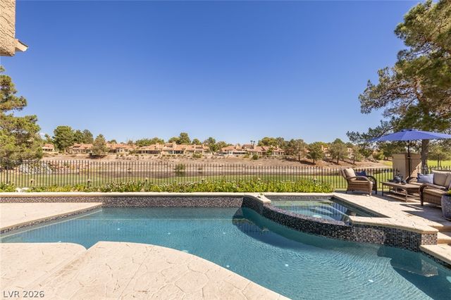 8060 Castle Pines Avenue, Las Vegas, NV 89113