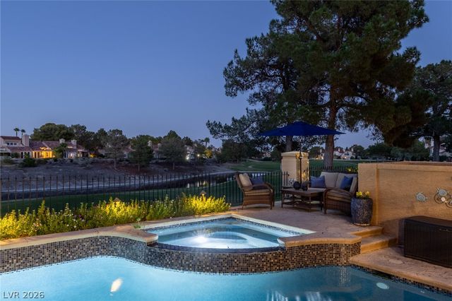 8060 Castle Pines Avenue, Las Vegas, NV 89113