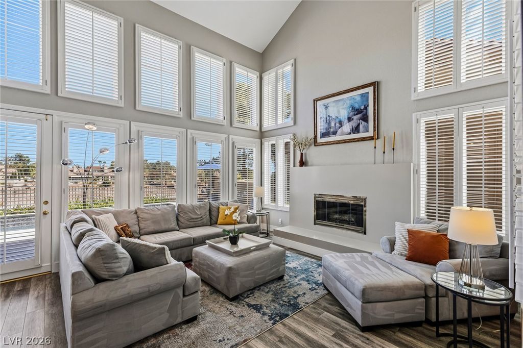 8060 Castle Pines Avenue, Las Vegas, NV 89113 — photo 2