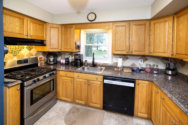 1707 Wind Dale DRIVE, Racine, WI 53402