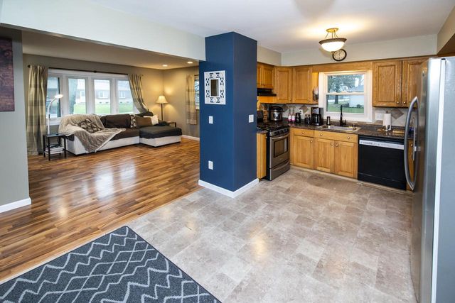 1707 Wind Dale DRIVE, Racine, WI 53402